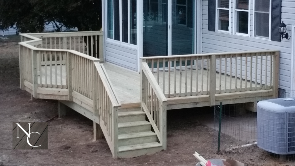 Wood Deck with Bumpout